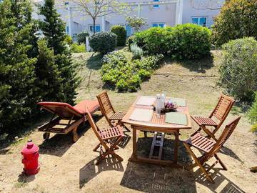 Gîte pour 4 personnes, avec piscine et terrasse dans Plage de Lozari