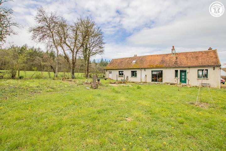 Gîte pour 4 personnes, avec jardin et terrasse à Saint-Émiland
