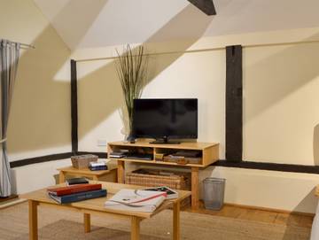 Holiday Home for 6 People in Ninfield, High Weald, Photo 2