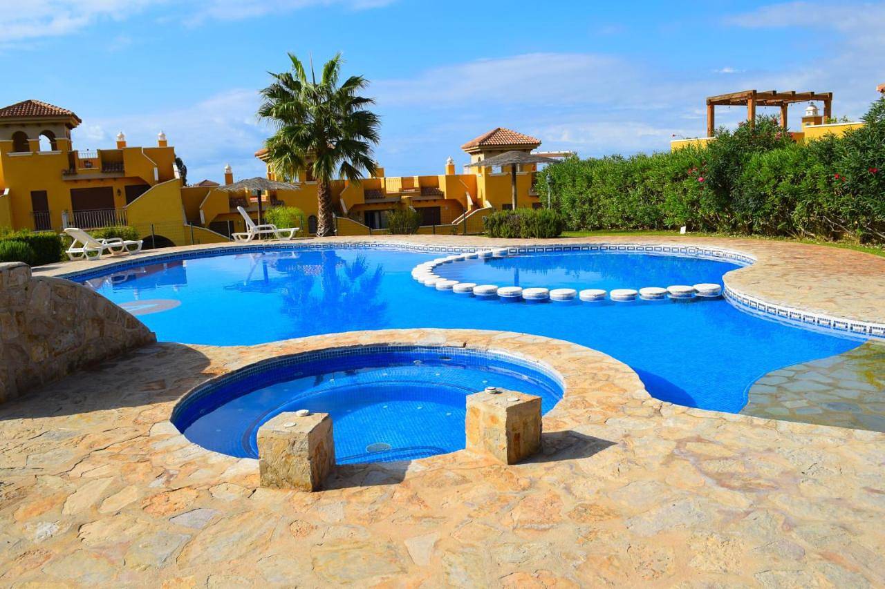 Ganze Wohnung, Apartamento con hermoso jardín y Ac in Cartagena, Cordillera Penibética