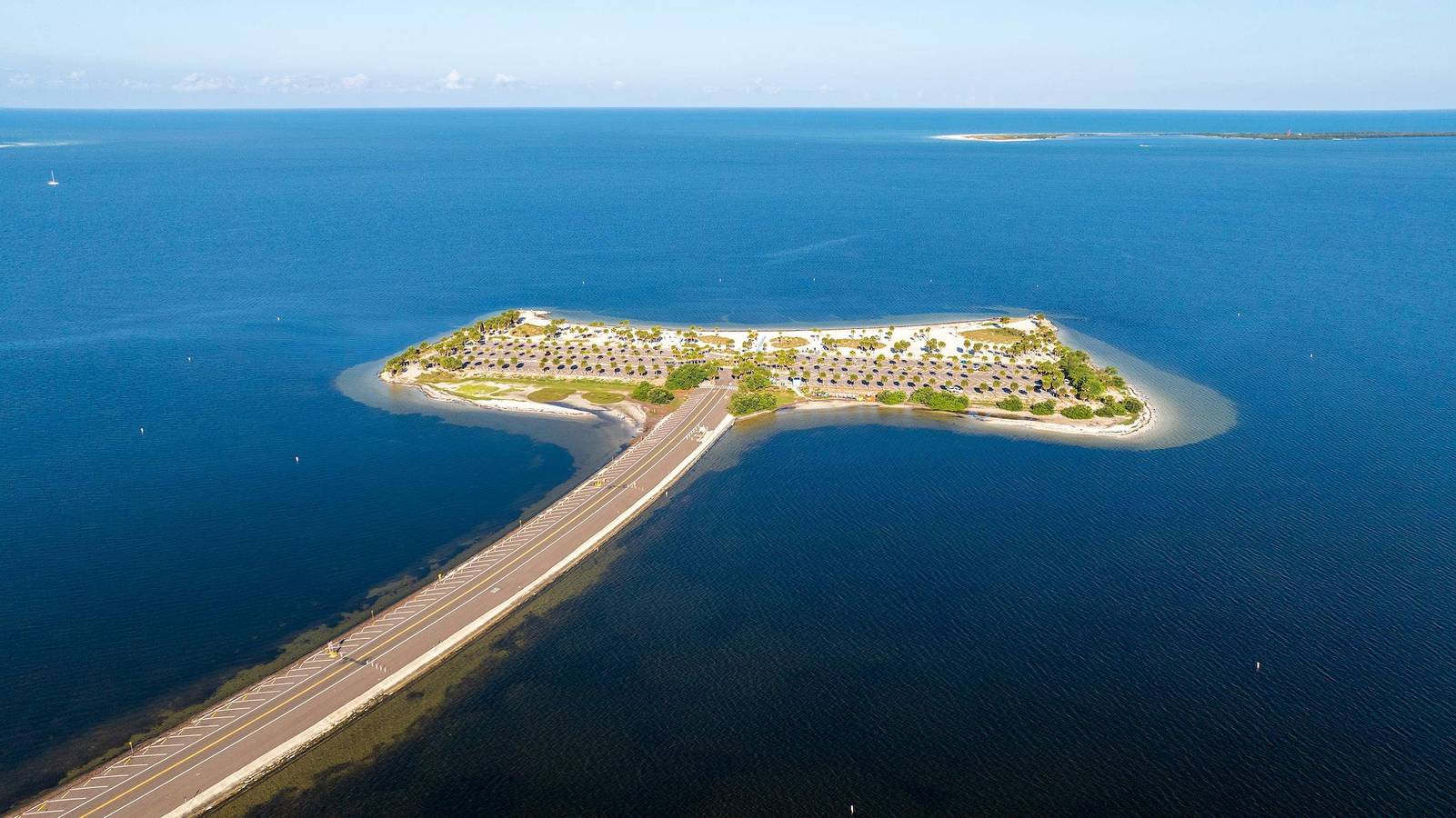 Tropical Pool Retreat in Tarpon Springs in Tarpon Springs, Pinellas County
