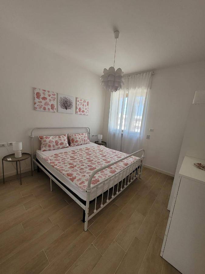 Gîte pour 5 personnes, avec balcon et vue à Lido Marini - 3