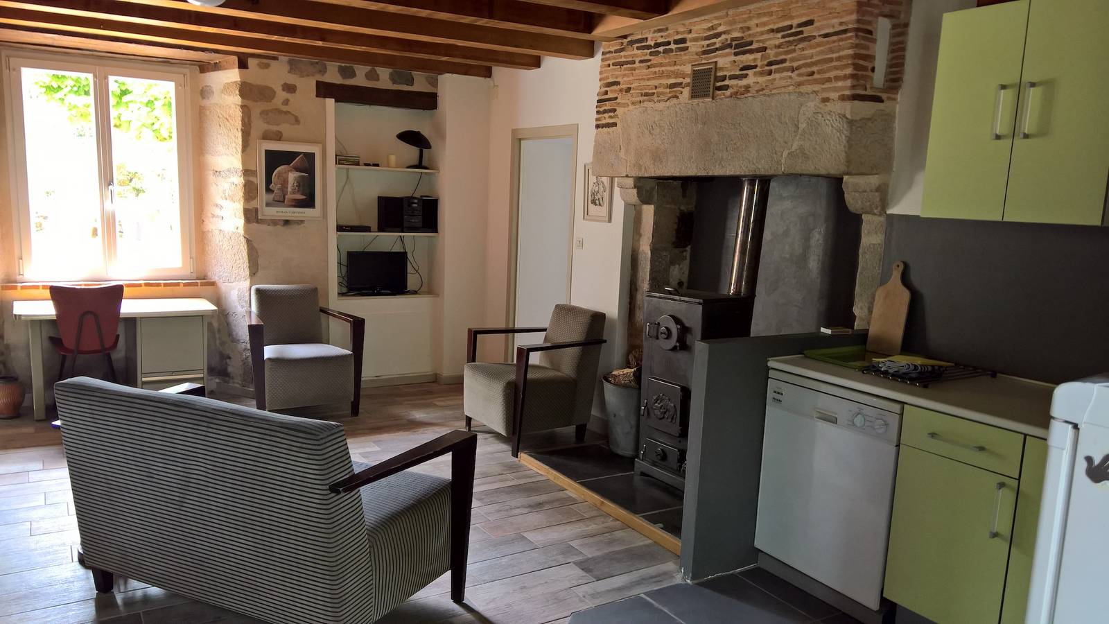 Gîte pour 4 personnes avec piscine in Saint-Auvent, Parc naturel régional Périgord-Limousin