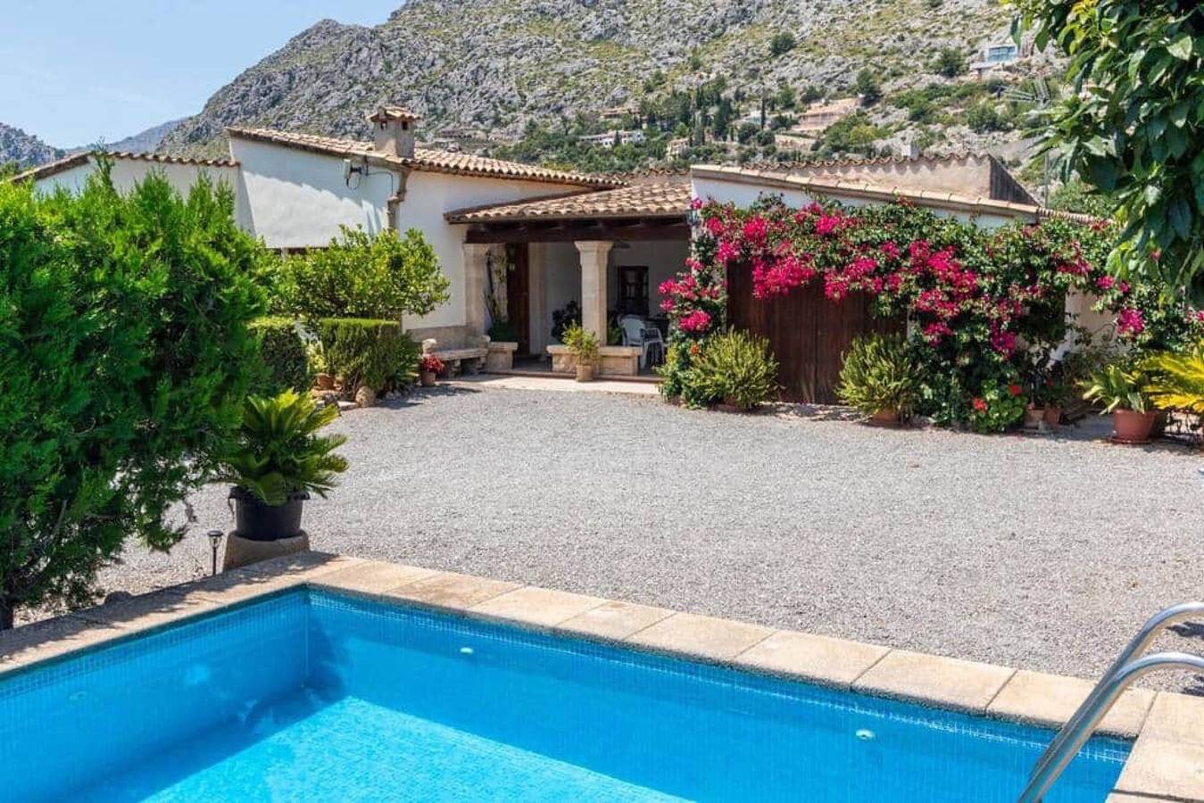 Villa "Rosa" with Pool & Wi-Fi in Pollença By, Pollença