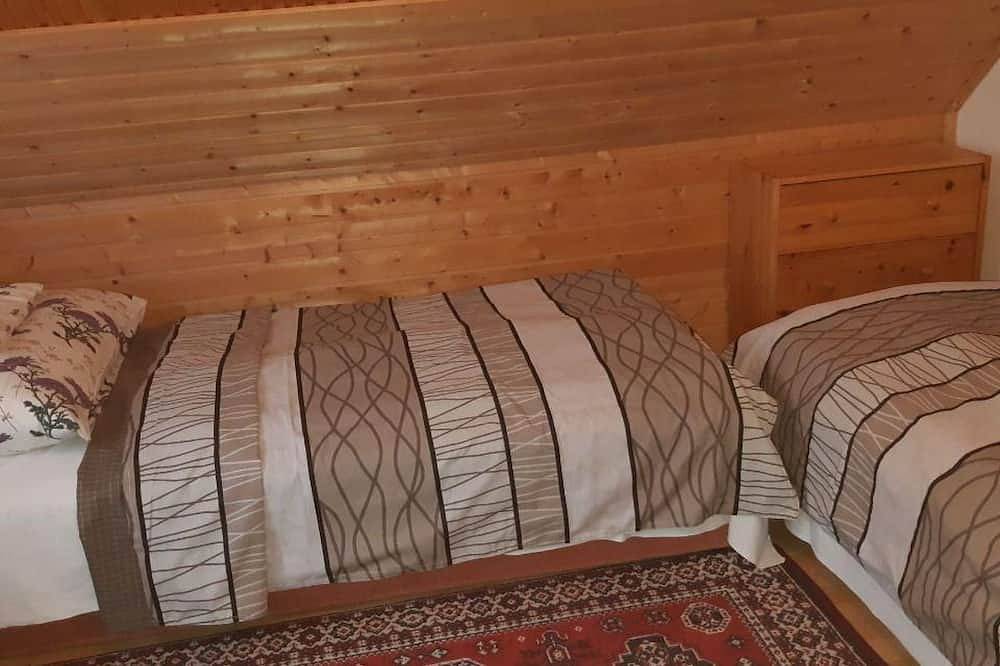 Klimatisiertes Ferienhaus in Bükfürdö mit Garten in Bük, Komitat Eisenburg