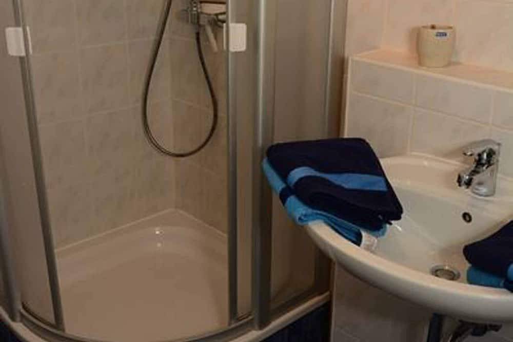 Ganze Wohnung, Gemütliches 70qm Ferienhaus, 2-stöckig, mit Vitalsauna + Lichttherapie in Dinkelsbühl, Romantische Straße
