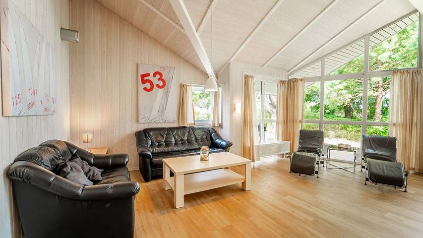 Ferienhaus für 8 Personen, mit Terrasse und Garten sowie Sauna und Whirlpool, mit Haustier in der Lübecker Bucht - 2