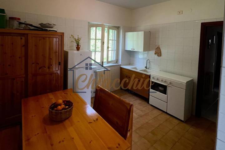 Gîte pour 8 personnes, avec terrasse ainsi que vue et jardin, animaux acceptés à Policastro Bussentino - 2