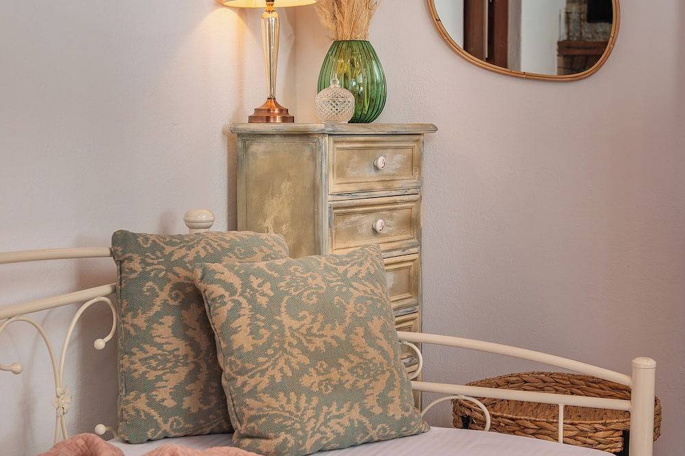 Pirgali Stone House!\na romantic  Greek House with all hotel amenities! in Kos Stadt, Kos