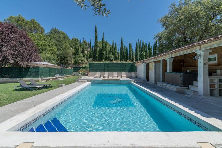 Maison de vacances pour 8 personnes, avec Balcon et Jardin dans le Luberon