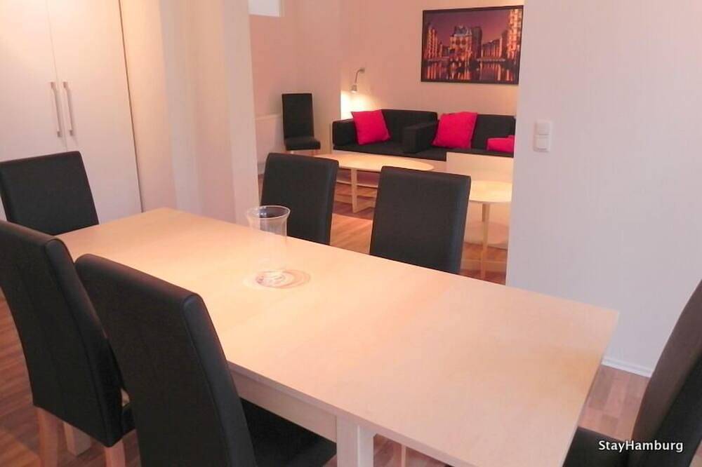 Ganze Wohnung, Modernes 4,5-Zimmer-Apartment für bis zu 10 Personen, inkl. Wlan, in Altona Hamburg, Hamburg