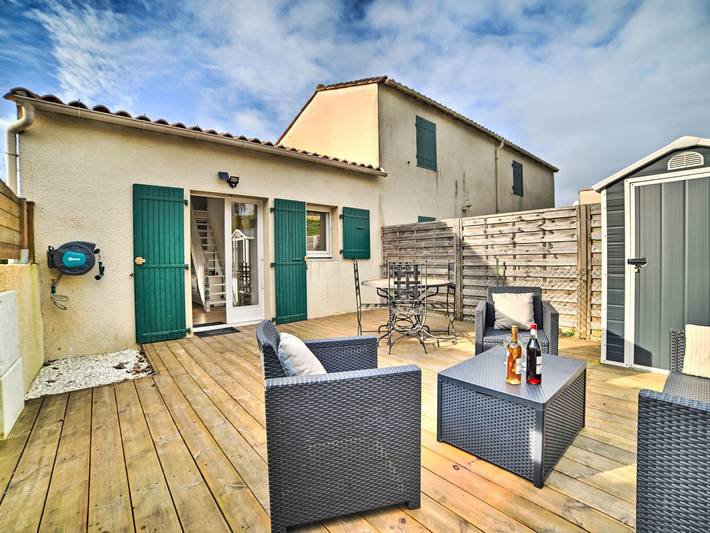 Gîte pour 4 personnes, avec terrasse dans Plage Du Douhet Saint Georges D Oleron