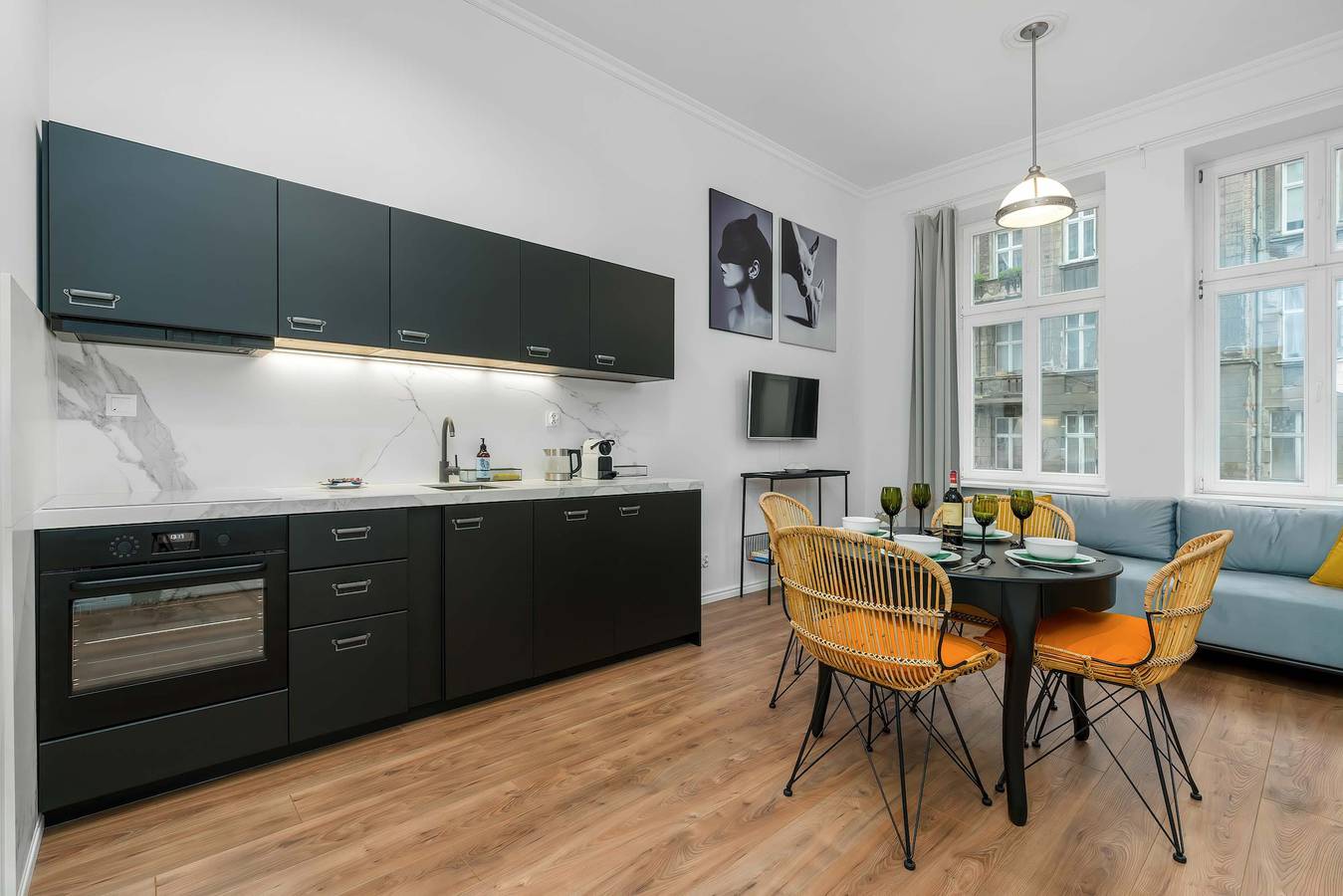 Całe studio, Matejki 61 | Cozy Studio in Poznań | Near Mtp in Łazarz, Poznań