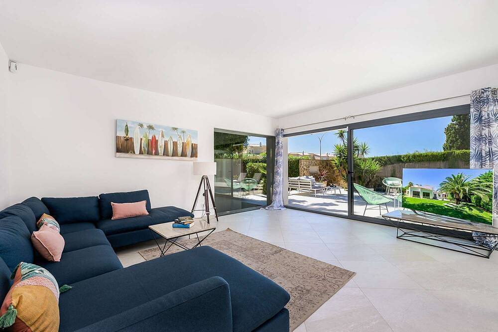 Exclusiva villa de vacaciones en Nova Santa Ponsa: Lujo y relax junto al mar in Santa Ponsa, Calvià