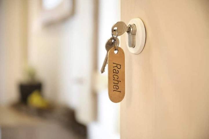 Ferienwohnung für 6 Personen, mit Garten und Pool sowie Balkon