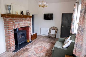 Log Cabin for 4 People in Fermoy, County Cork, Photo 3