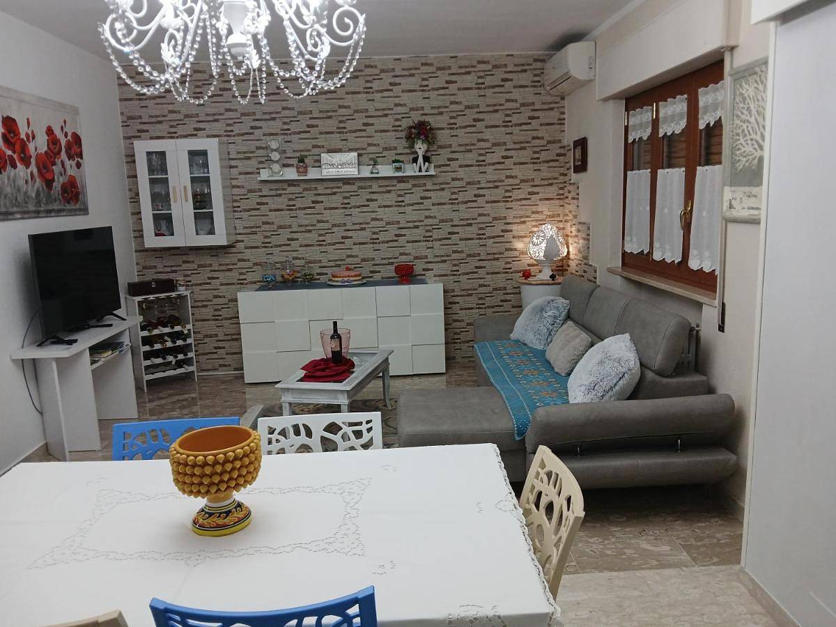 Appartamento intero, Two-Bedroom Apartment in Statte, Golfo di Taranto
