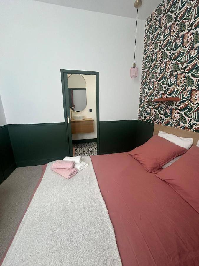 Appartement entier, Escapade Élégante climatisé in Longué-Jumelles, Vallée de la Loire