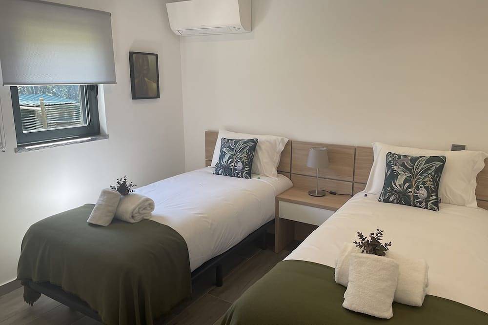 Stylish 2 bedroom country home close to Zambujeira do Mar in Zambujeira do Mar, Costa Alentejana