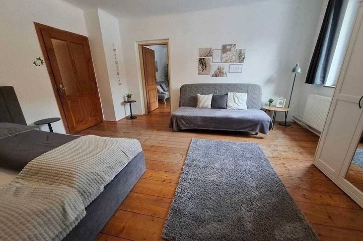 Ganze Wohnung, Familien Apartment | Self Check-In, in der Nähe von Skigebieten in Ternitz, Wiener Alpen in Niederösterreich