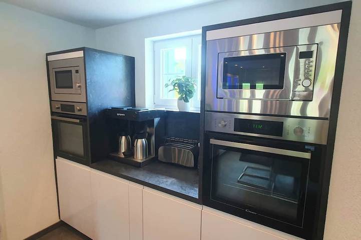 Ferienhaus für 24 Personen, mit Sauna und Garten sowie Whirlpool in Reichshof - 2