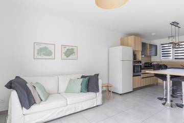 Gîte pour 4 personnes, avec terrasse dans Lac de Serre-Ponçon