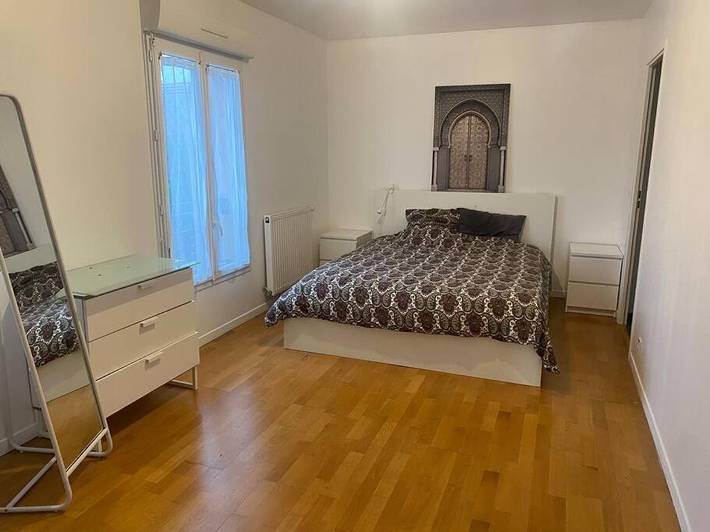 Location de vacances pour 8 personnes, avec terrasse et jardin à Saint-Pierre-du-Perray