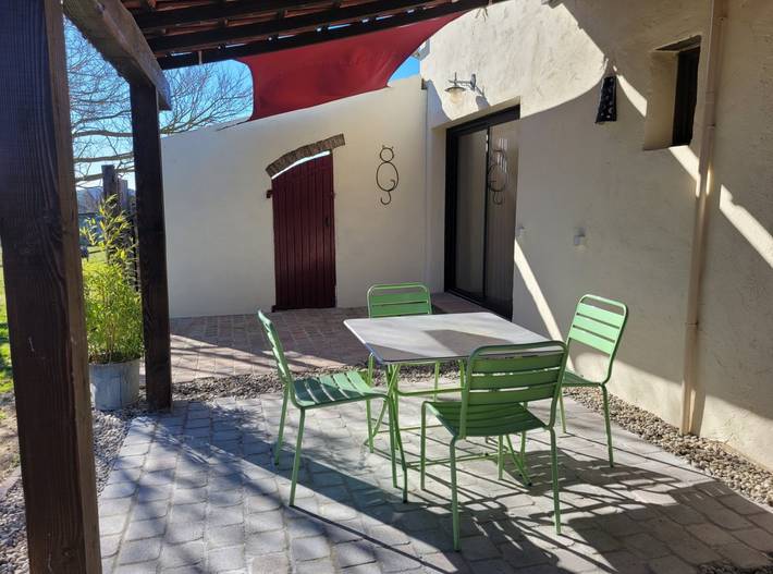 Gîte pour 4 personnes, avec piscine ainsi que jardin et terrasse dans le Gard - 2