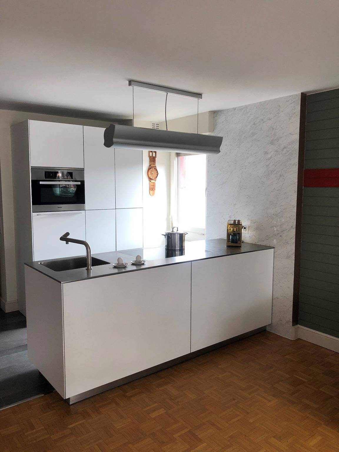 Apartamento entero, Cité Radieuse B Avouintzett n° 154, lovely, newly renovated flat in Chalais (Suiza), Alpes del Valais