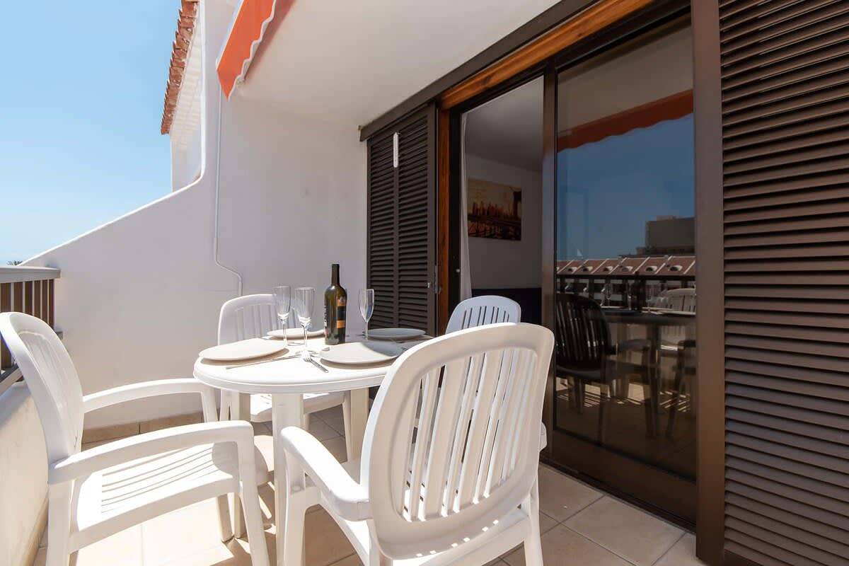 Entire apartment, Parque Santiago I 242 - One Bed in Playa del Búnker (Arona), Arona