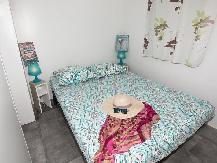 Camping Clair de Lune - Mobilhome 5 personnes - 2 chambres - 4/5 personnes in La Madrague, Hyeres