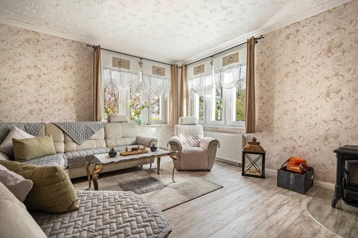 Apartamento entero, Apartamento 'Urlaub Mit Hund' con terraza compartida, jardín privado y wifi in Neupetershain, Llanura lusaciana