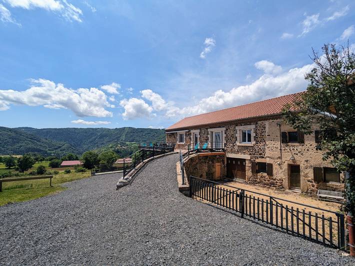 Gîte pour 10 personnes, avec Terrasse à Saint-Privat-d'Allier