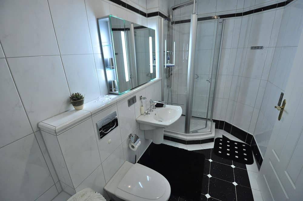 Ganze Wohnung, Ferienwohnung***** direkt am Hintersee, Ramsau bei Berchtesgaden, 4 Personen in Hintersee, Ramsau bei Berchtesgaden