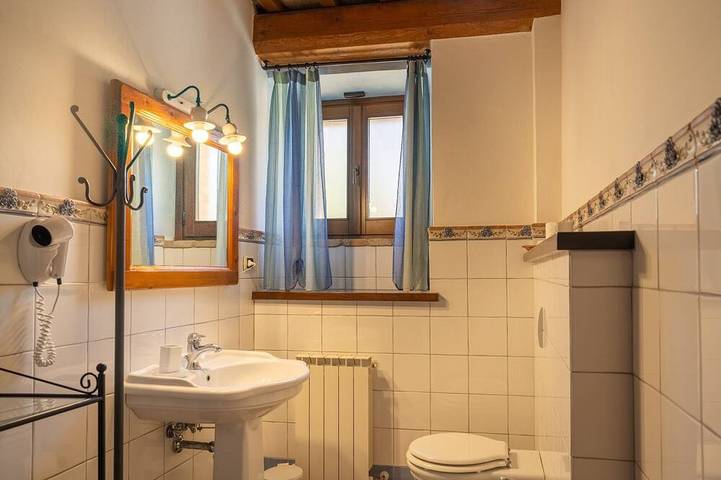 Location de vacances pour 18 personnes, avec Jacuzzi ainsi que Terrasse et Jardin à Corinaldo - 3