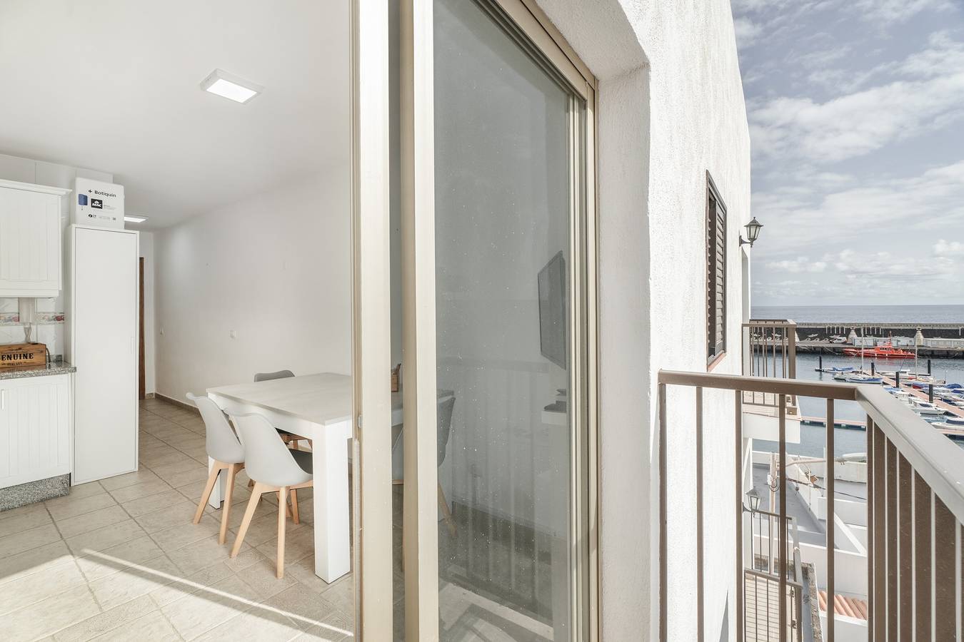 Entire apartment, Apartment 'Turandot 34' with Sea View, Balcony and Wi-Fi in La Restinga, El Pinar de El Hierro