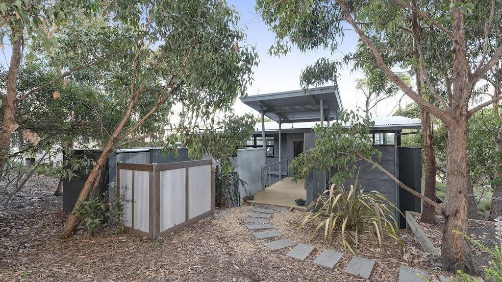 Ocean View Treetops Retreat in Skenes Creek, Colac Otway Shire