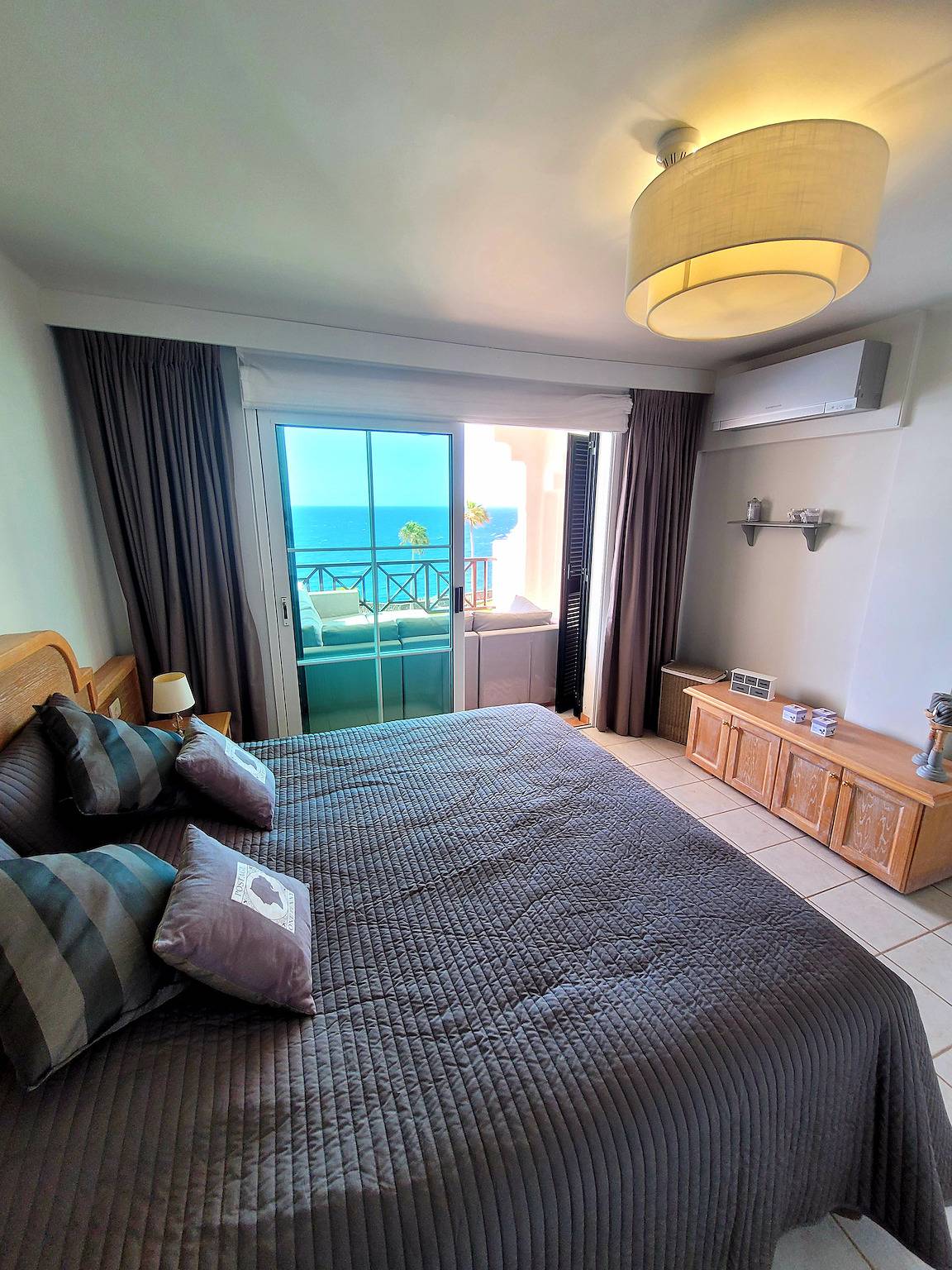 Ganze Wohnung, Luxus Apartment Rocas del Mar - Meerblick in Playa de LA BALLENA (Arona), Arona