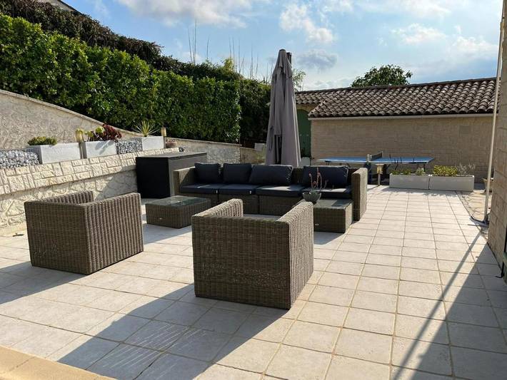 Villa pour 10 personnes, avec jardin et terrasse ainsi que piscine et jacuzzi à Saint-Paul-de-Vence - 2