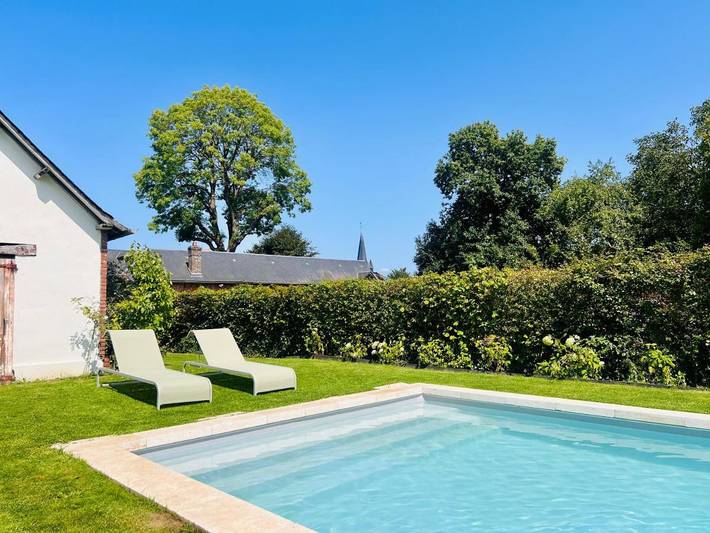 Villa pour 7 personnes, avec vue et piscine ainsi que terrasse et jardin