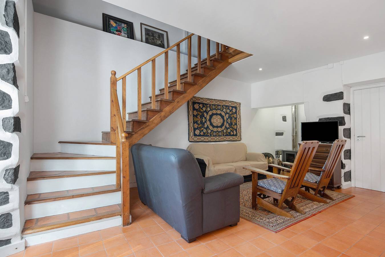 Holiday Home 'Casa Do Caseiro' with Mountain View, Private Garden and Wi-Fi in São Miguel Island, Rosto do Cão (Livramento)