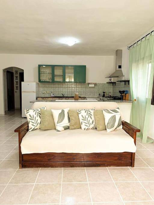 Appartamento per 5 persone, con Terrazza e Giardino nonché Panorama a Padru
