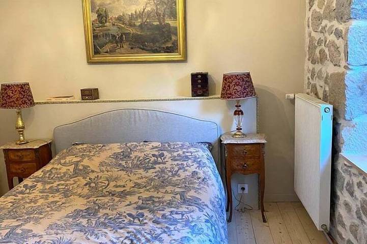 Gîte pour 6 personnes, avec jardin à Lapte - 3