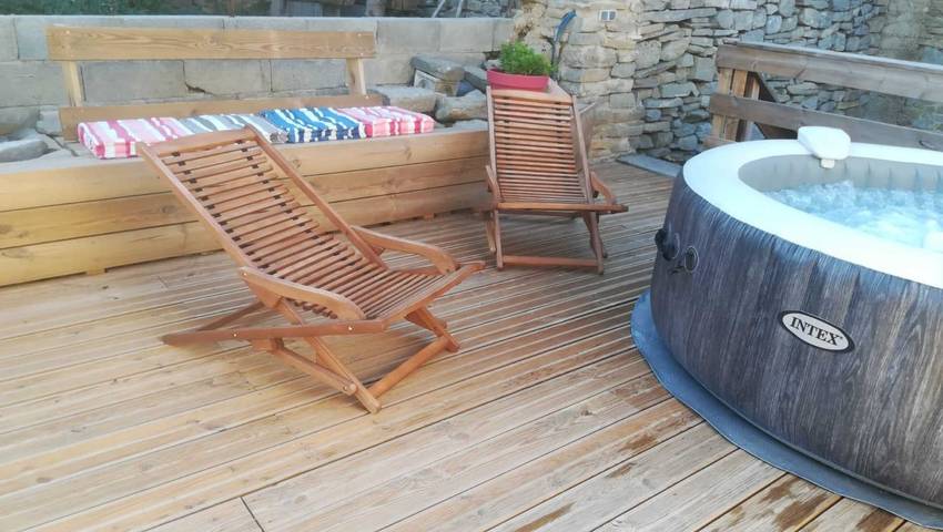 Gîte pour 2 personnes, avec terrasse ainsi que jacuzzi et sauna à Laure-Minervois - 3