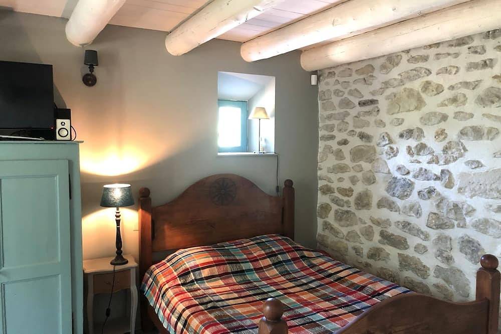Mazet De Charme Avec Piscine Face Au Chateau De Grignan in Grignan, Région de nyons