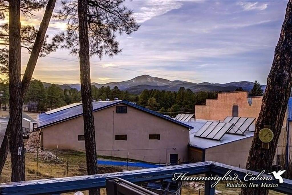 Happy Days Inn: \"Gemütlicher Komfort!\" Mit Whirlpool. Haustierfreundlich. in Ruidoso, Ski Apache