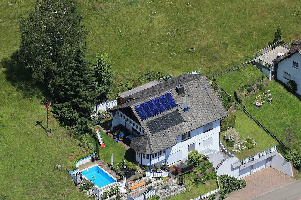 Ganze Wohnung, **** Panoramaferienwohnung Monika mit Pool - **** Sterne Ferienwohnung 75qm, 2 in Schuttertal, Hochschwarzwald