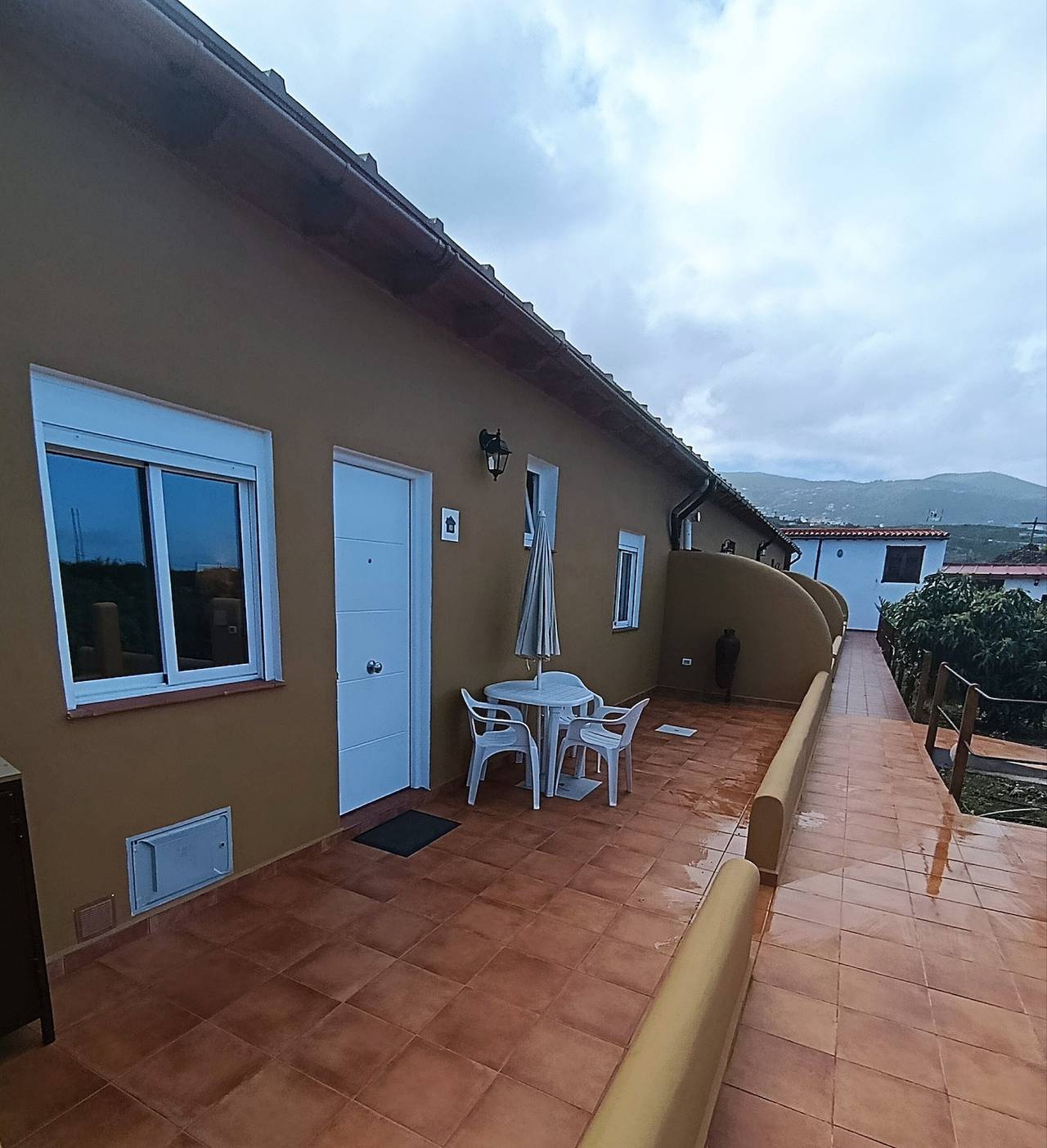 Ferienhaus „Casas Quemahierro“ mit Ausblick, Wlan, Pool und Garten in La Mancha, Icod de los Vinos