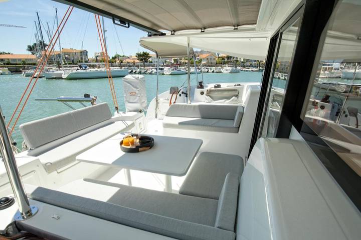 Bateau pour 6 personnes, avec terrasse et vue en Charente-Maritime - 3