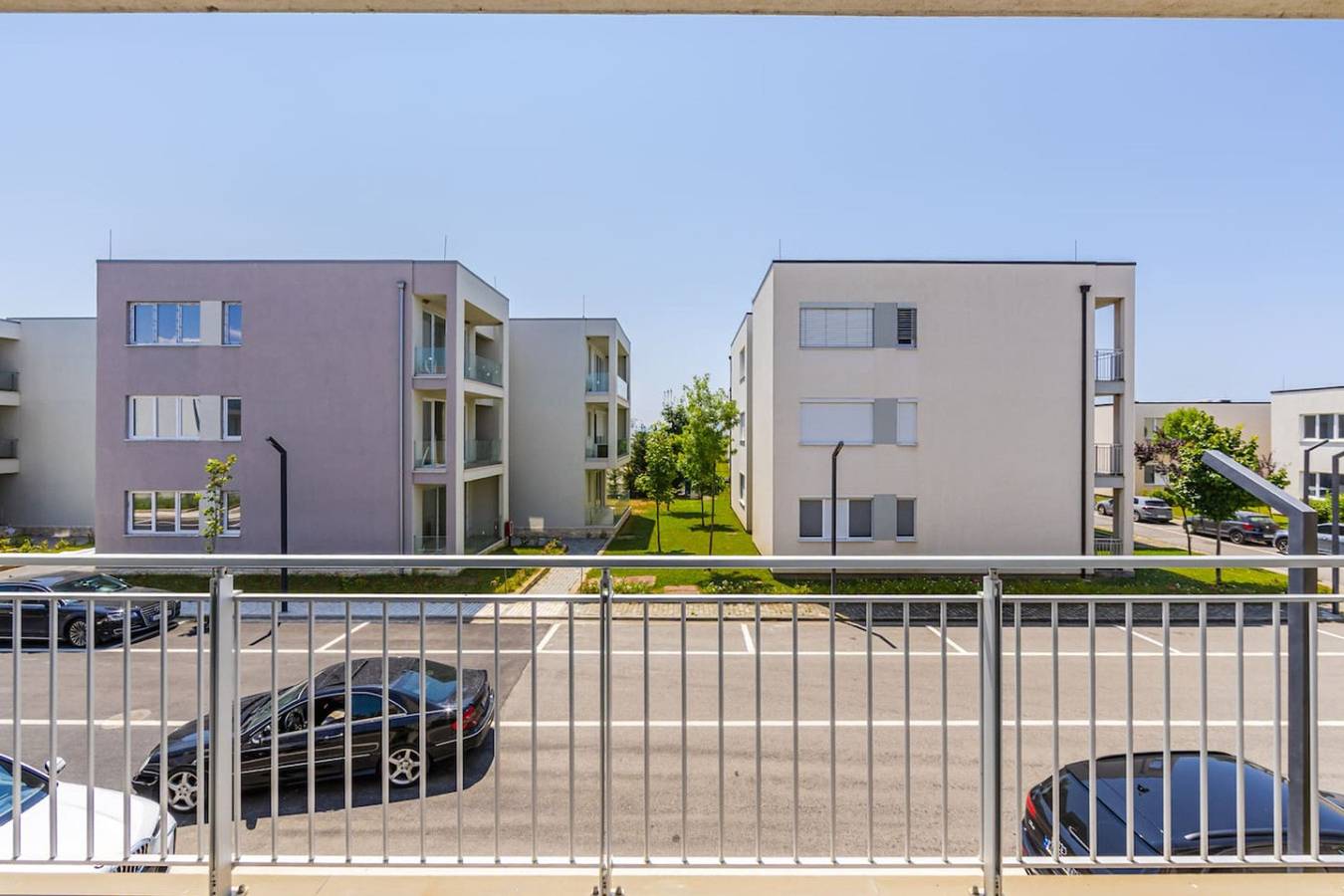 Ganze Wohnung, Ferienwohnung für 5 Personen mit Pool in Shënkoll, Lezhë